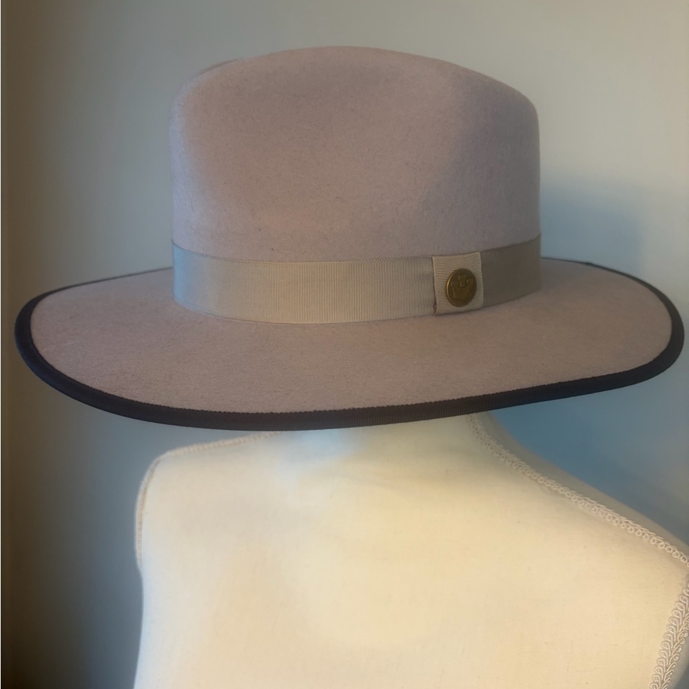 Goorin Bros. Grey wool Fedora / Black Trim / Classic Wide Brim / Sz M - Picture 4 of 6